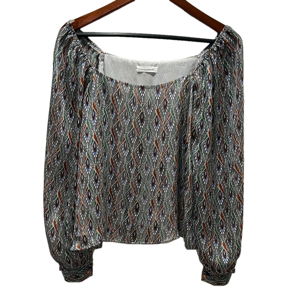 Lush Silver Gray Puff Sleeve Blouse with Ruffled Style